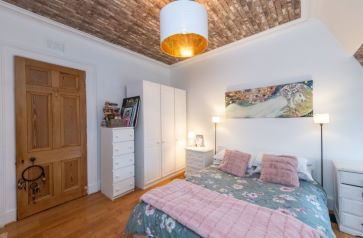 Property for Auction in Scotland - Flat E, 121 Rosemount Place, Aberdeen, Scotland AB25 2YH