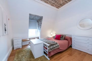 Property for Auction in Scotland - Flat E, 121 Rosemount Place, Aberdeen, Scotland AB25 2YH