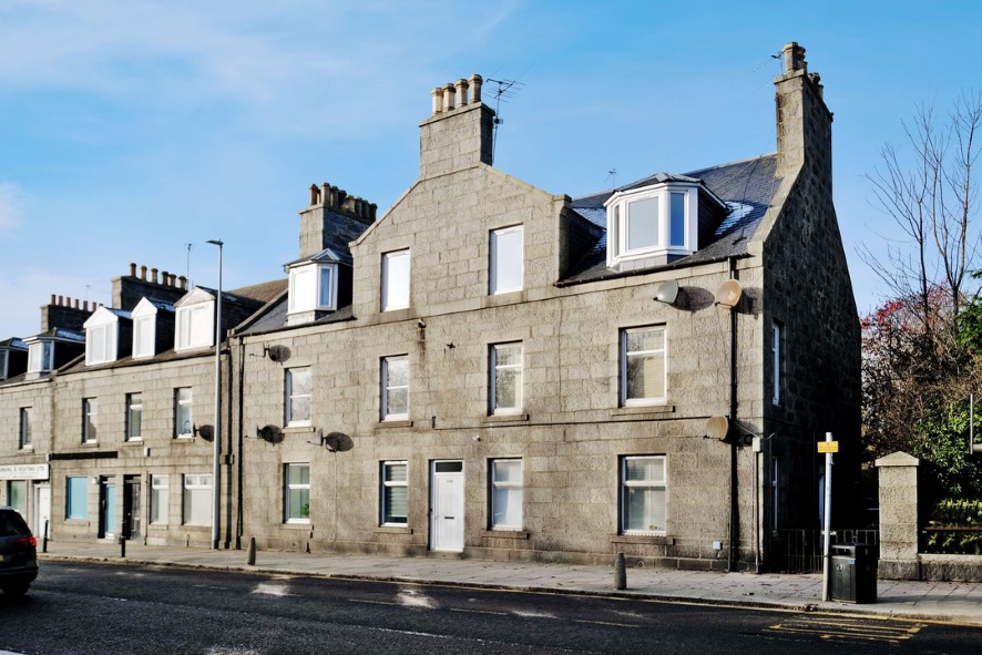 Property for Auction in Scotland - Attic Floor Right, 646 Holburn Street, Aberdeen, Aberdeenshire AB10 7JQ