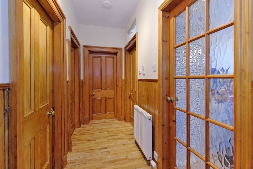 Property for Auction in Scotland - Attic Floor Right, 646 Holburn Street, Aberdeen, Aberdeenshire AB10 7JQ