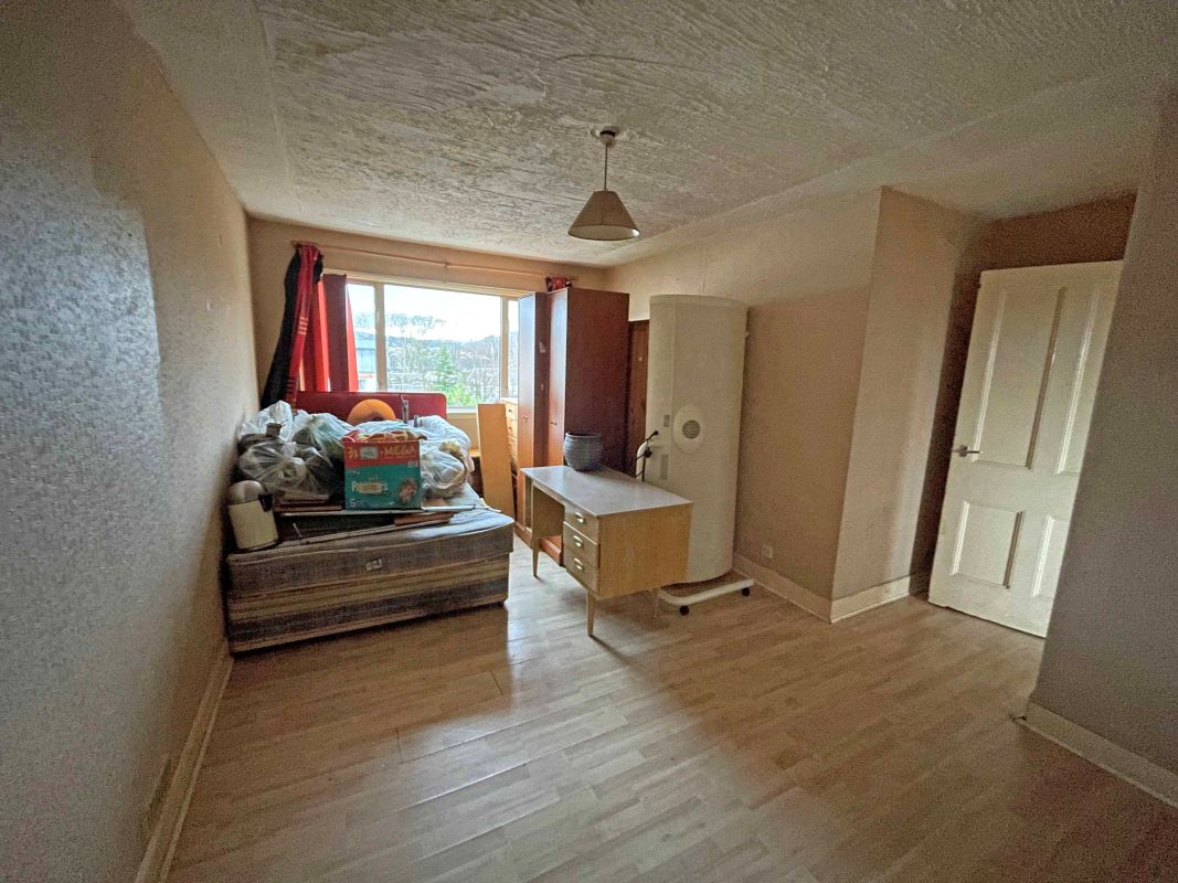 Attic Flat, Nelson Street, Largs, KA30 8LN - Online Auctions