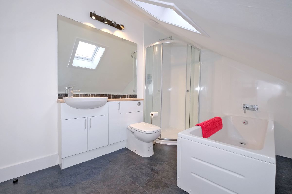 Beaconsfield Place, Aberdeen, Aberdeenshire, AB15 4AB - Online Auctions