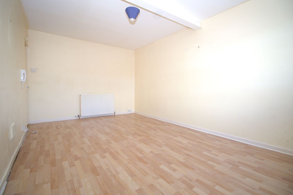Spey Road, Aberdeen, Aberdeenshire, AB16 6SH - Online Auctions