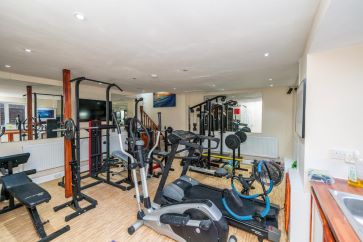Property for Auction in Scotland - The Royal Hotel, 63 Broad Street, Fraserburgh, Aberdeenshire AB43 9AU