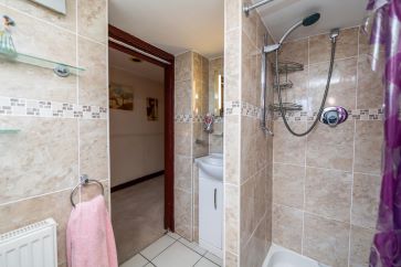 Property for Auction in Scotland - The Royal Hotel, 63 Broad Street, Fraserburgh, Aberdeenshire AB43 9AU