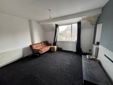 Property for Auction in Scotland - 12 Hyvot Bank Avenue, Edinburgh EH17 8NJ