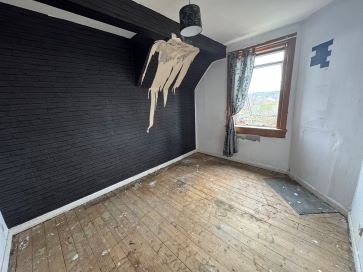 Property for Auction in Scotland - 12 Hyvot Bank Avenue, Edinburgh EH17 8NJ