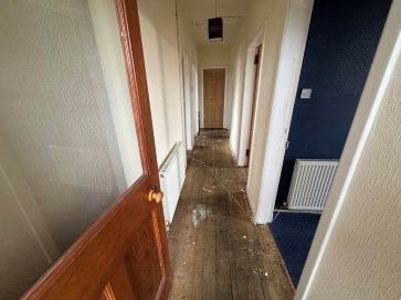 Property for Auction in Scotland - 12 Hyvot Bank Avenue, Edinburgh EH17 8NJ