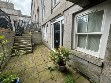 Property for Auction in Scotland - 16 Bon Accord Square, Aberdeen, Aberdeenshire AB11 6DJ