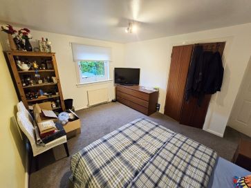 Property for Auction in Scotland - 15 Myers Court, Dunfermline, Fife KY12 0XF