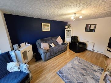 Property for Auction in Scotland - 15 Myers Court, Dunfermline, Fife KY12 0XF