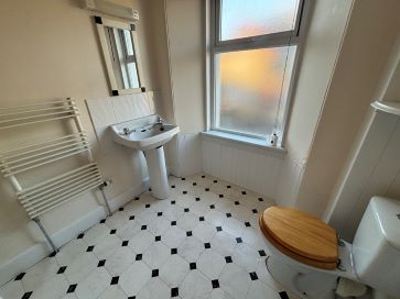Property for Auction in Scotland - Craigdarroch House, 1 Main Street, Killin, Perthshire FK21 8UW