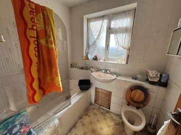 Property for Auction in Scotland - 4 Whitefauld Road, Dundee, Angus DD2 1RP