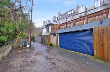Property for Auction in Scotland - 95 Beaconsfield Place, Aberdeen, Aberdeenshire AB15 4AD