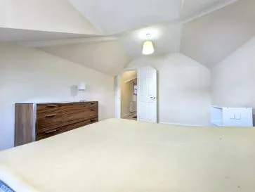 Property for Auction in Scotland - Flat 3, 39a Old London Road, 39a Old London Road, Kingston upon Thames, Surrey KT2 6ND