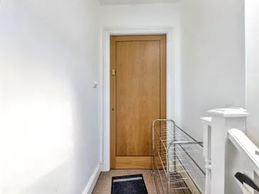 Property for Auction in Scotland - Flat 3, 39a Old London Road, 39a Old London Road, Kingston upon Thames, Surrey KT2 6ND