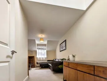 Property for Auction in Scotland - Flat 3, 39a Old London Road, 39a Old London Road, Kingston upon Thames, Surrey KT2 6ND