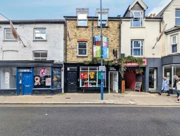 Property for Auction in Scotland - Flat 1, 39a Old London Road, 39a Old London Road, Kingston upon Thames, Surrey KT2 6ND