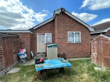 Property for Auction in Scotland - 11 Abensburg Road, Canvey Island, Essex SS8 8ER