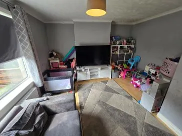 Property for Auction in Scotland - 106 Fereneze Crescent, Hamilton, Lanarkshire ML3 9TN