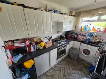 Property for Auction in Scotland - 106 Fereneze Crescent, Hamilton, Lanarkshire ML3 9TN