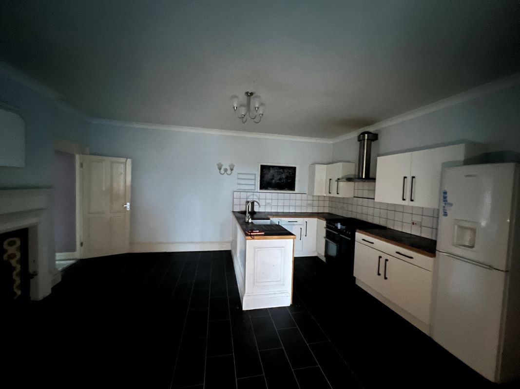 Penare Gardens, Penzance, Cornwall, TR18 2AR - Online Auctions