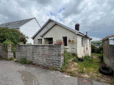 Property for Auction in South West - Fairwinds, Meadowbank Road, Falmouth, Cornwall TR11 2ND