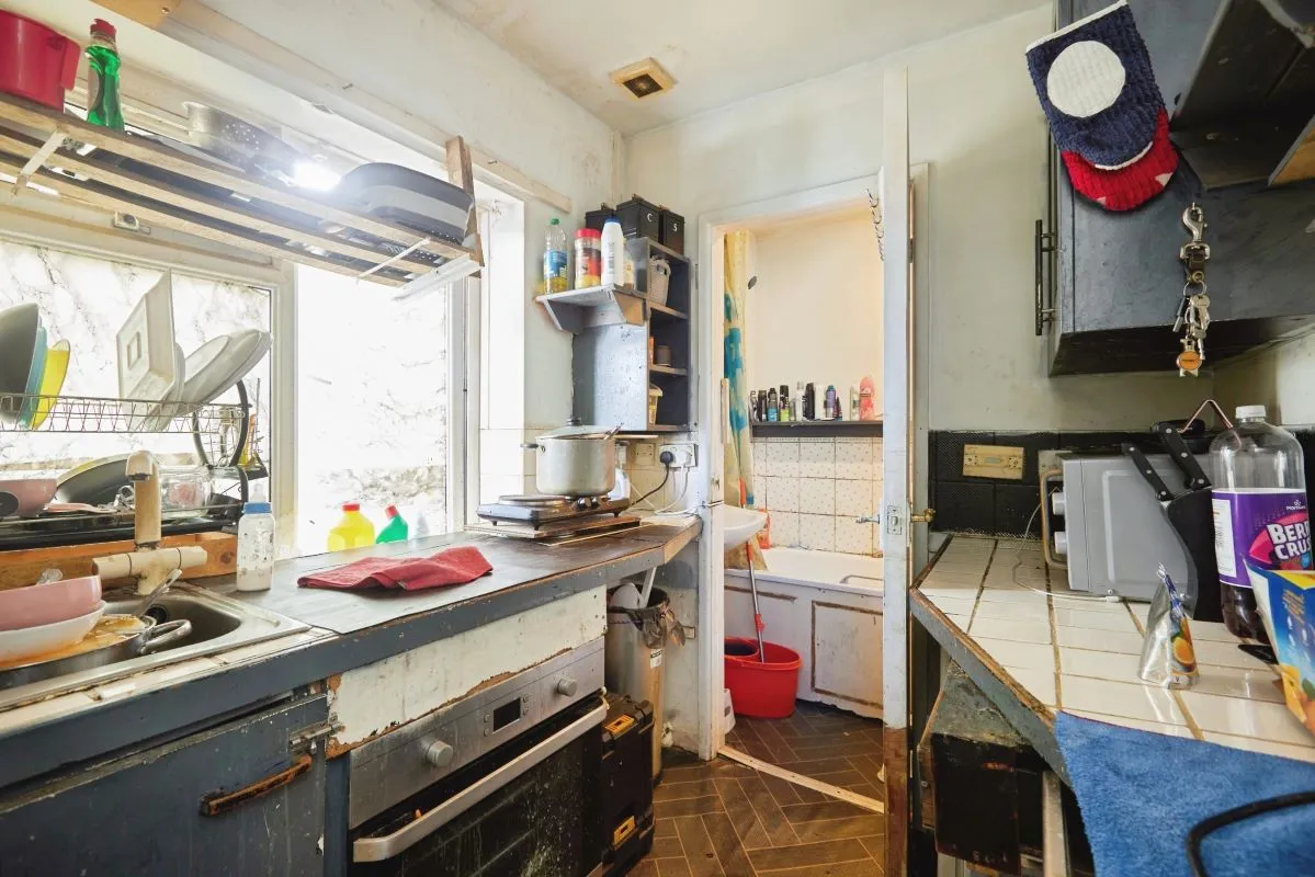 Warminster, Wiltshire, BA12 9BW - Online Auctions
