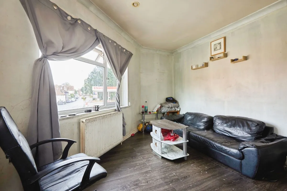 Warminster, Wiltshire, BA12 9BW - Online Auctions
