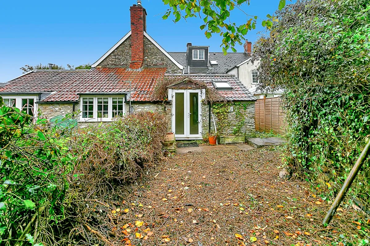 Buckland St. Mary, Chard, Somerset, TA20 3SL - Online Auctions