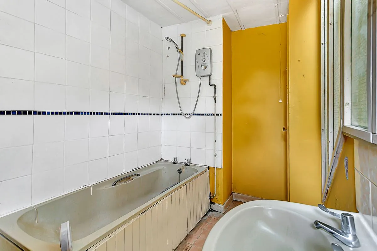 Buckland St. Mary, Chard, Somerset, TA20 3SL - Online Auctions