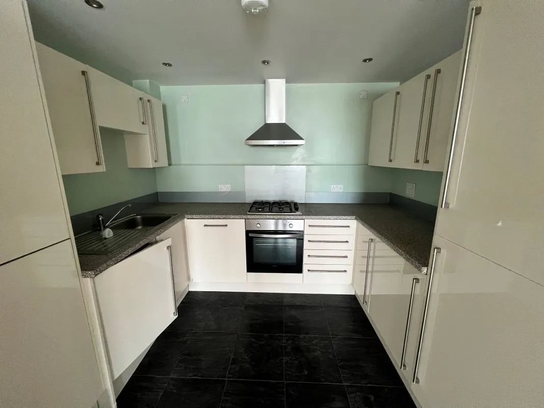 24 The Crescent, Plymouth, Devon, PL1 3FG - Online Auctions
