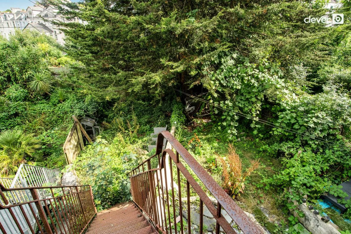 Mutley, Plymouth, Devon, PL4 7DN - Online Auctions