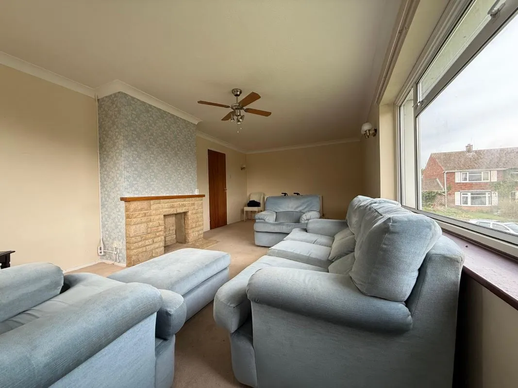 Bicester, Oxfordshire, OX26 2AZ - Online Auctions