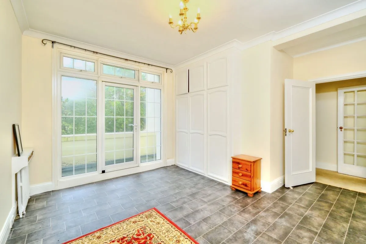 Bath Hill Court, Bournemouth, Dorset, BH1 2HS - Online Auctions