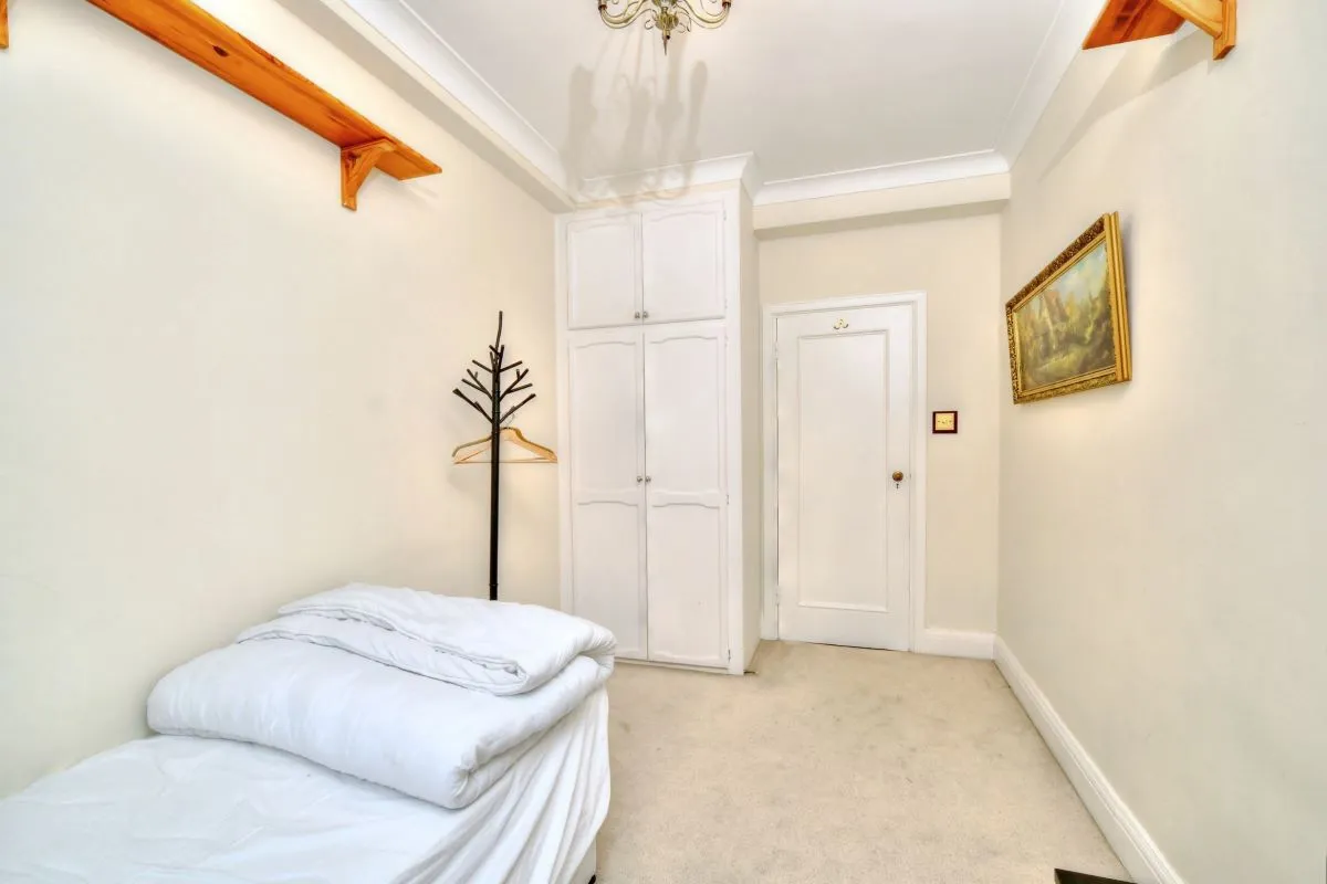 Bath Hill Court, Bournemouth, Dorset, BH1 2HS - Online Auctions