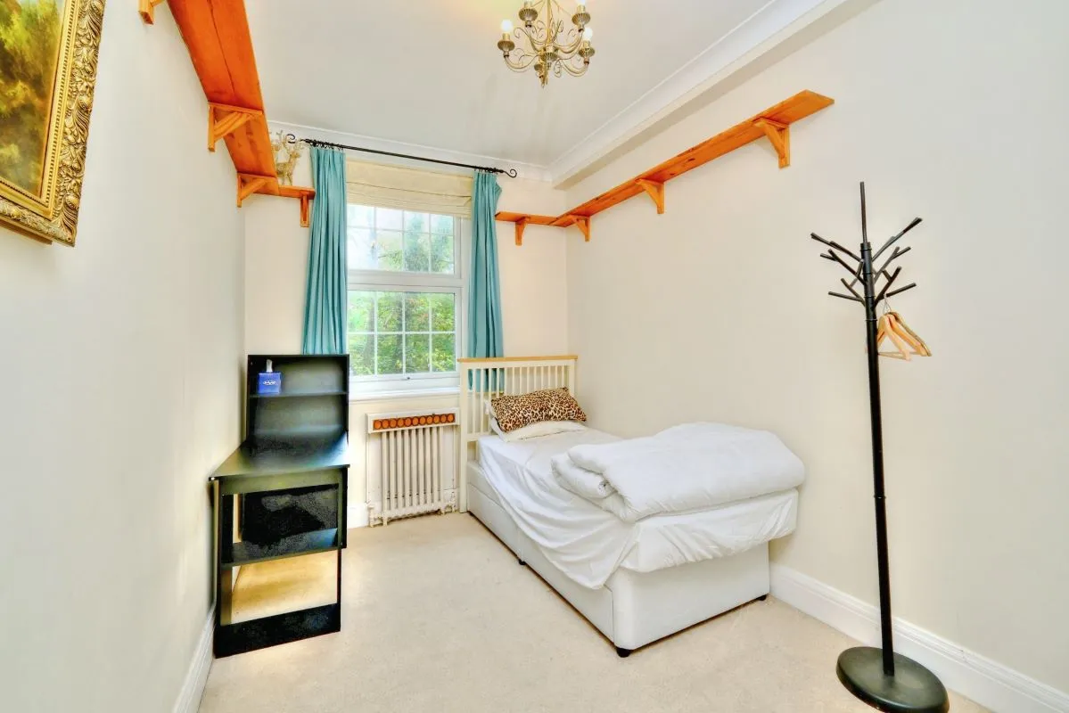 Bath Hill Court, Bournemouth, Dorset, BH1 2HS - Online Auctions