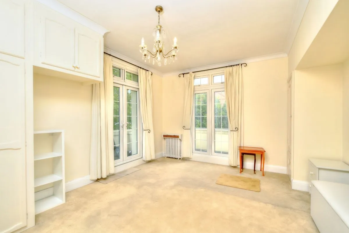 Bath Hill Court, Bournemouth, Dorset, BH1 2HS - Online Auctions