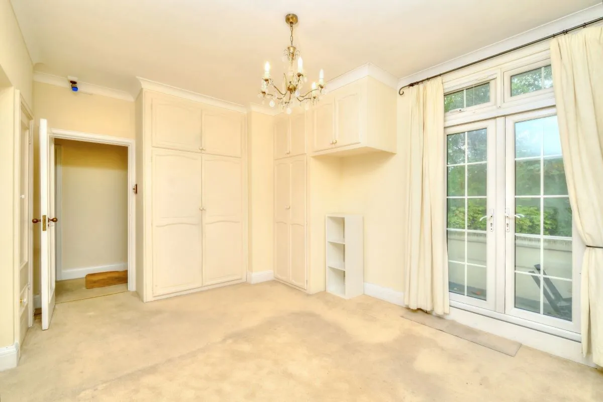 Bath Hill Court, Bournemouth, Dorset, BH1 2HS - Online Auctions