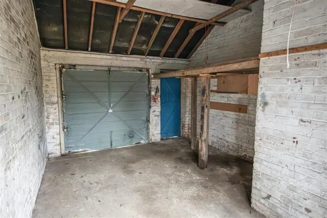 South Chard, Chard, Somerset, TA20 2QW - Online Auctions