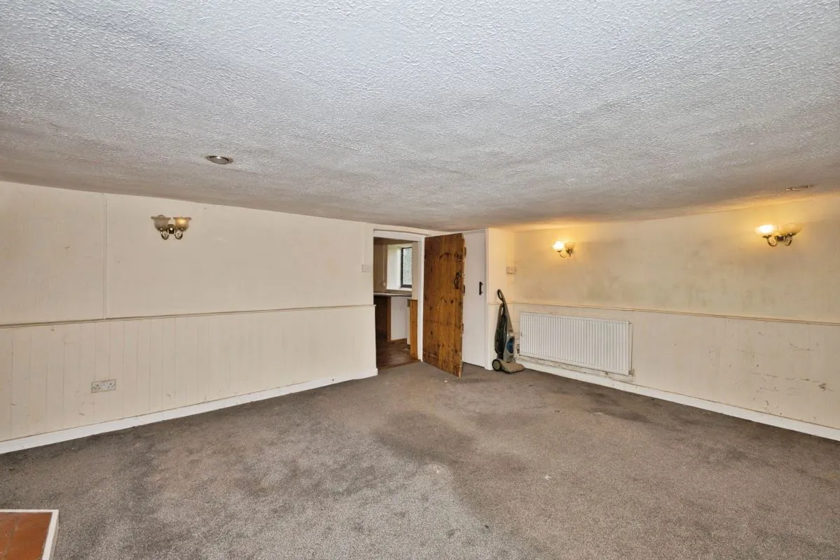 Walpole, Bridgwater, Somerset, TA6 4TF - Online Auctions