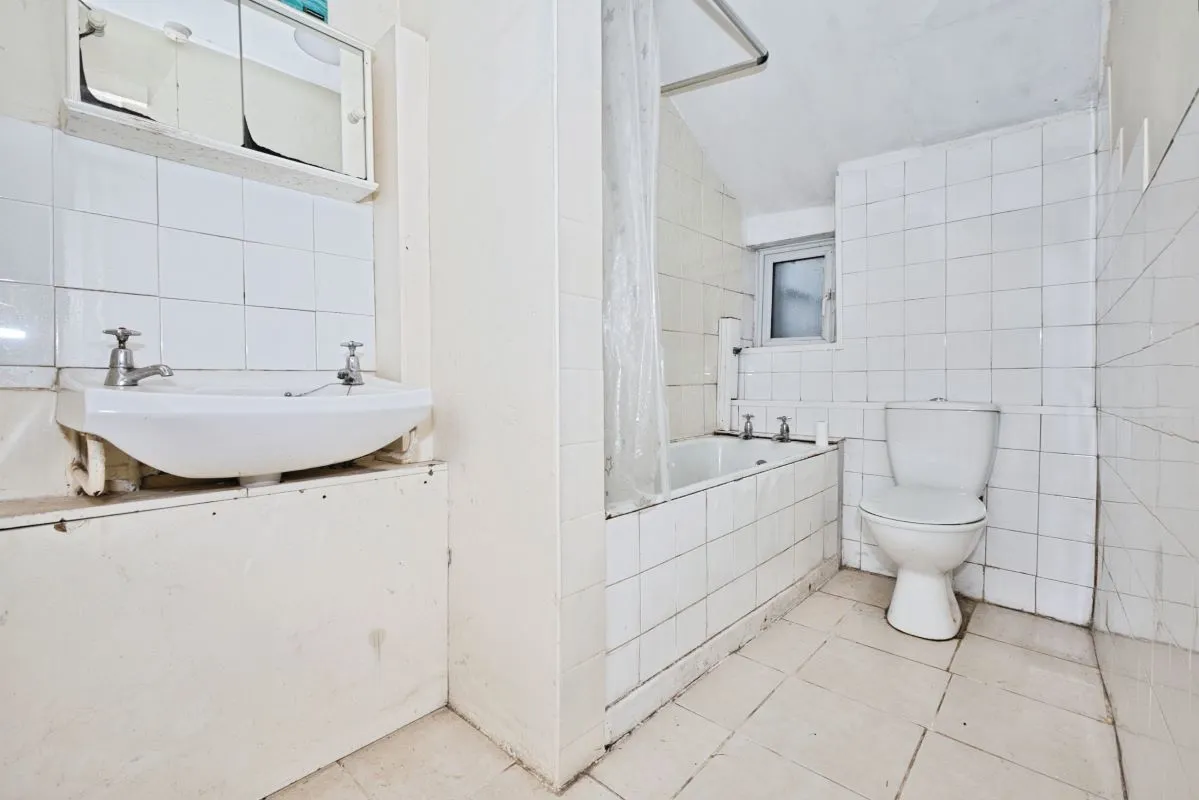 Walpole, Bridgwater, Somerset, TA6 4TF - Online Auctions