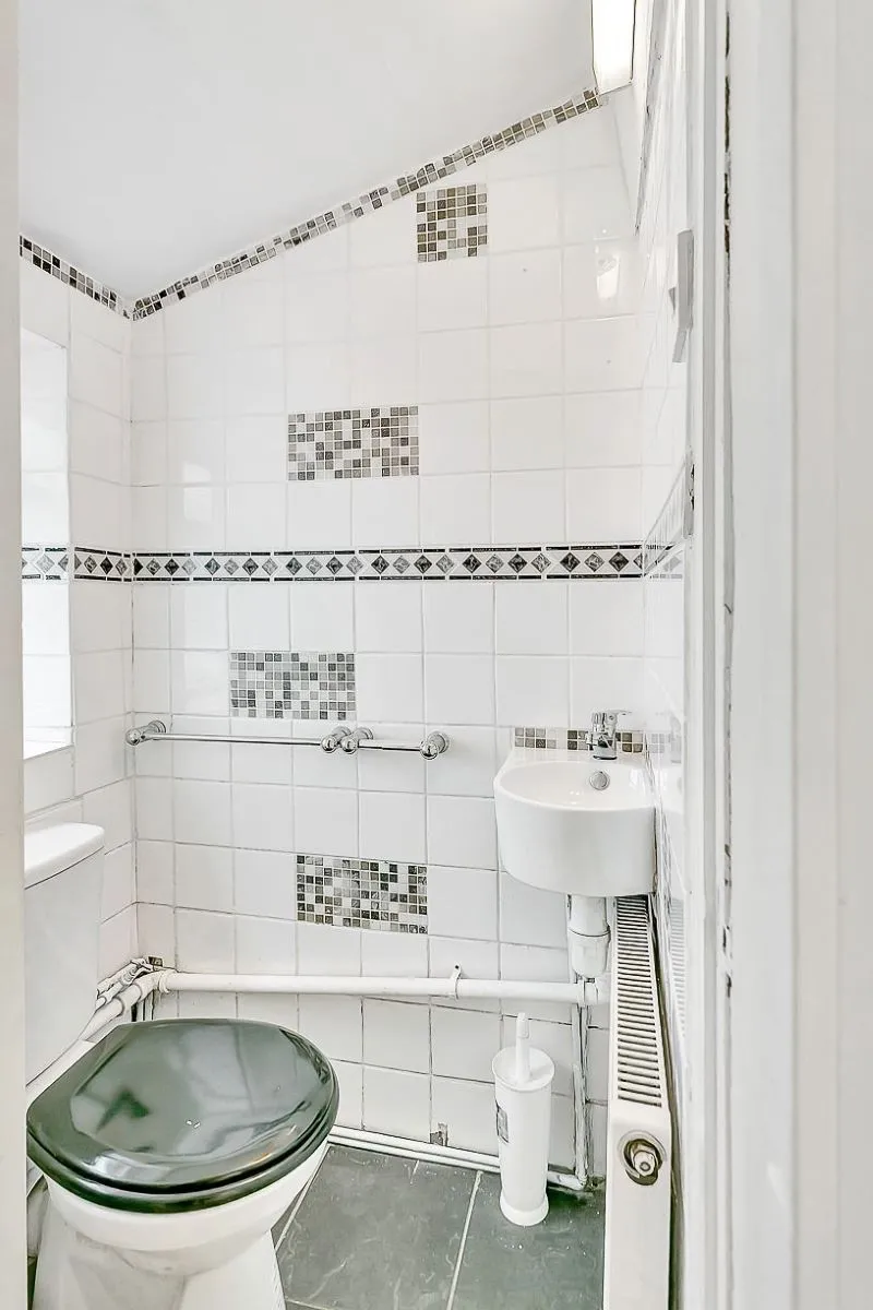 Greenham, Crewkerne, Somerset, TA18 8QE - Online Auctions