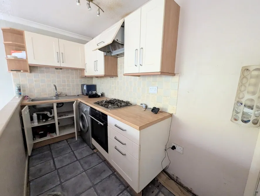 Property for Auction in South West - 11 Badgers Bank, Lychpit, Basingstoke, Berkshire RG24 8RT