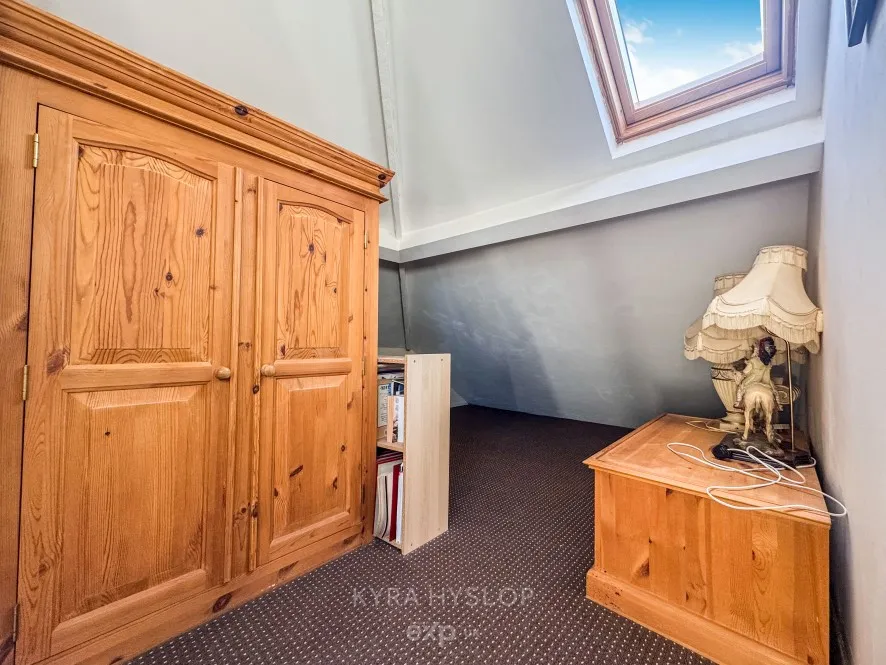 Property for Auction in South West - 8 Brookside Crescent, Exeter, Devon EX4 8NF