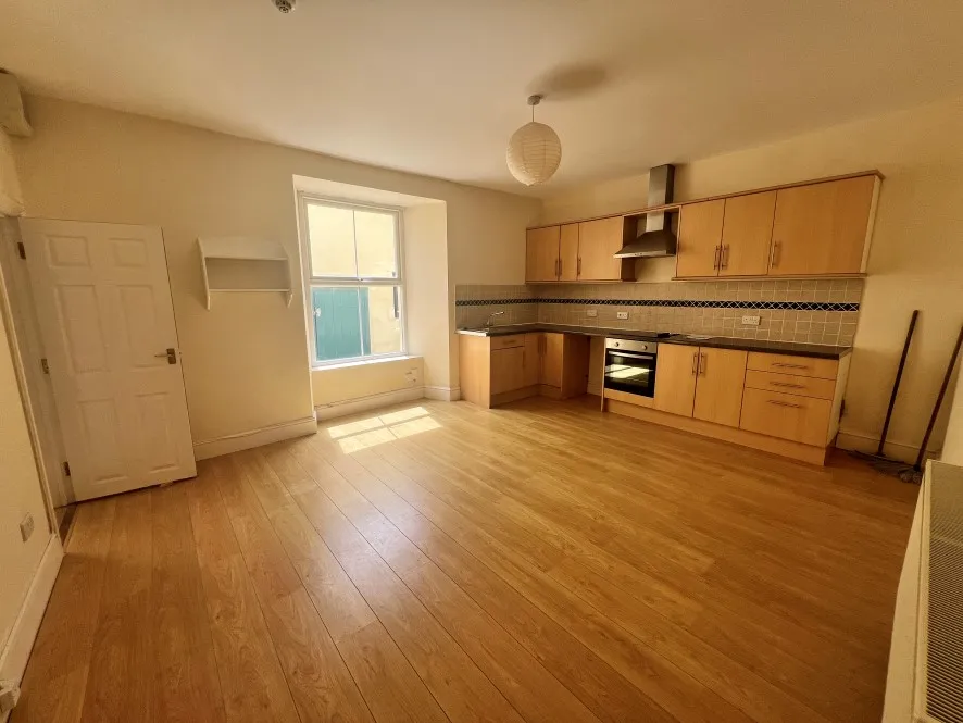 Property for Auction in South West - Flat 3, 19 Caroline Place, Plymouth, Devon PL1 3PS