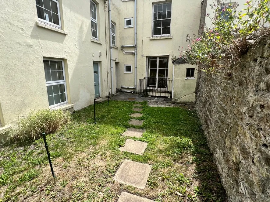 Property for Auction in South West - Flat 3, 19 Caroline Place, Plymouth, Devon PL1 3PS