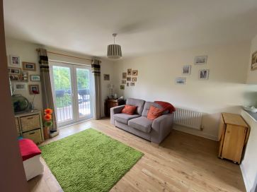 Property for Auction in South West - 44 Skippetts Gardens, Basingstoke, Hampshire RG21 3BY