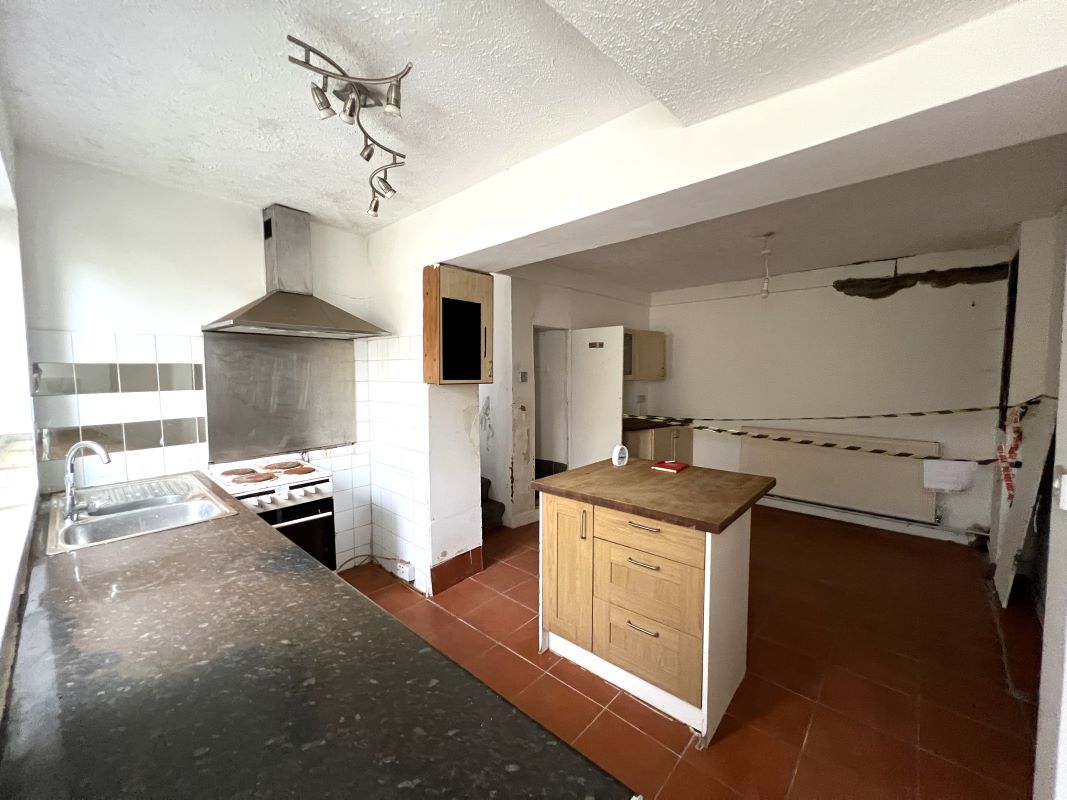 Ilfracombe, Devon, EX34 8DE - Online Auctions