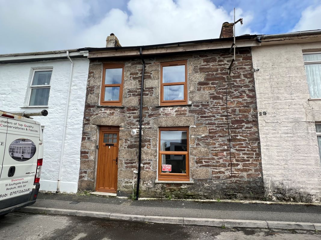 Redruth, Cornwall, TR15 2HA - Online Auctions